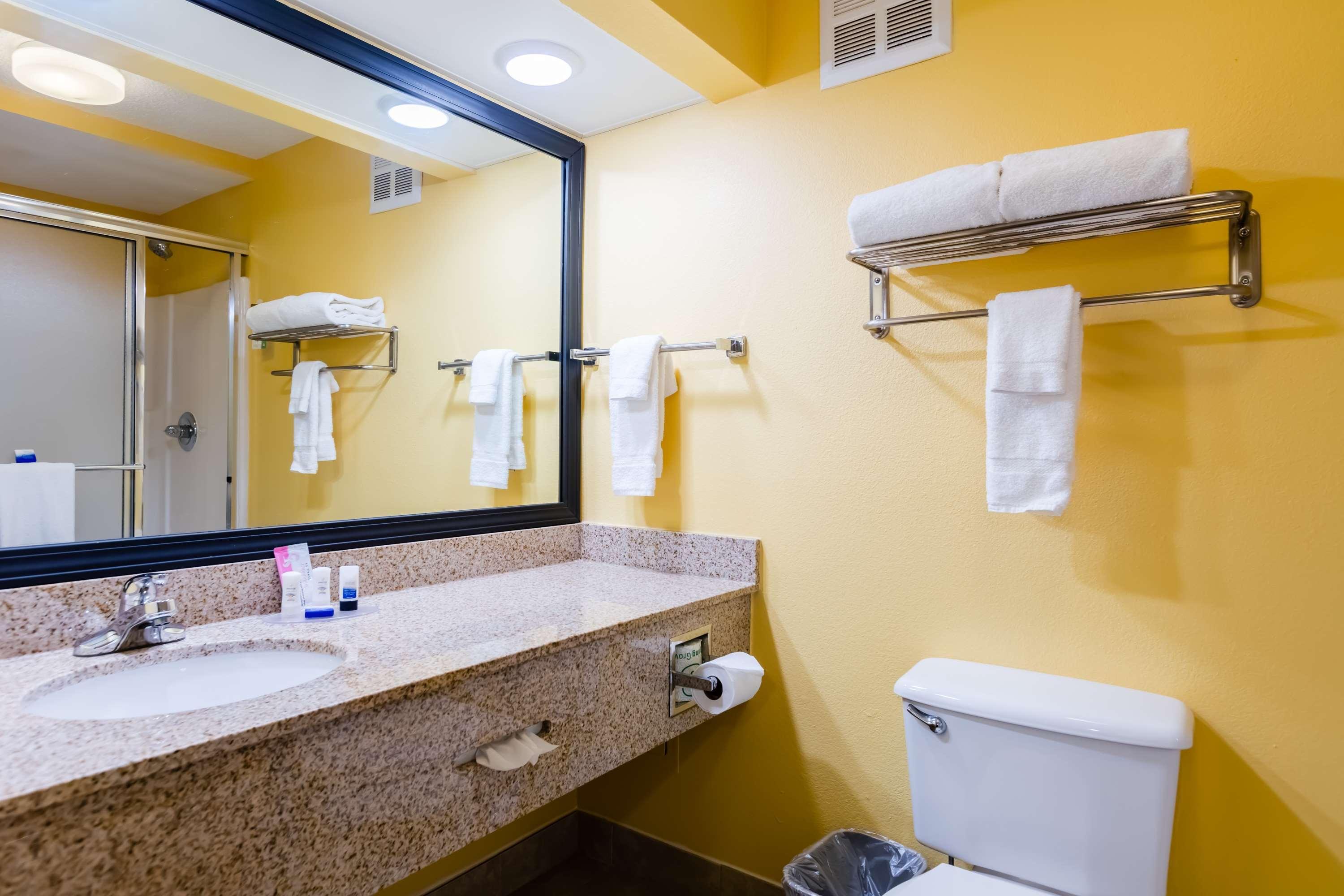 Best Western Milton Inn Екстер'єр фото